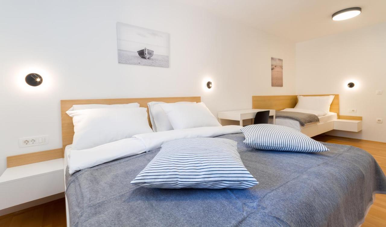 Premium Sea Side Marina Apartment By Locap Group Portorož Buitenkant foto