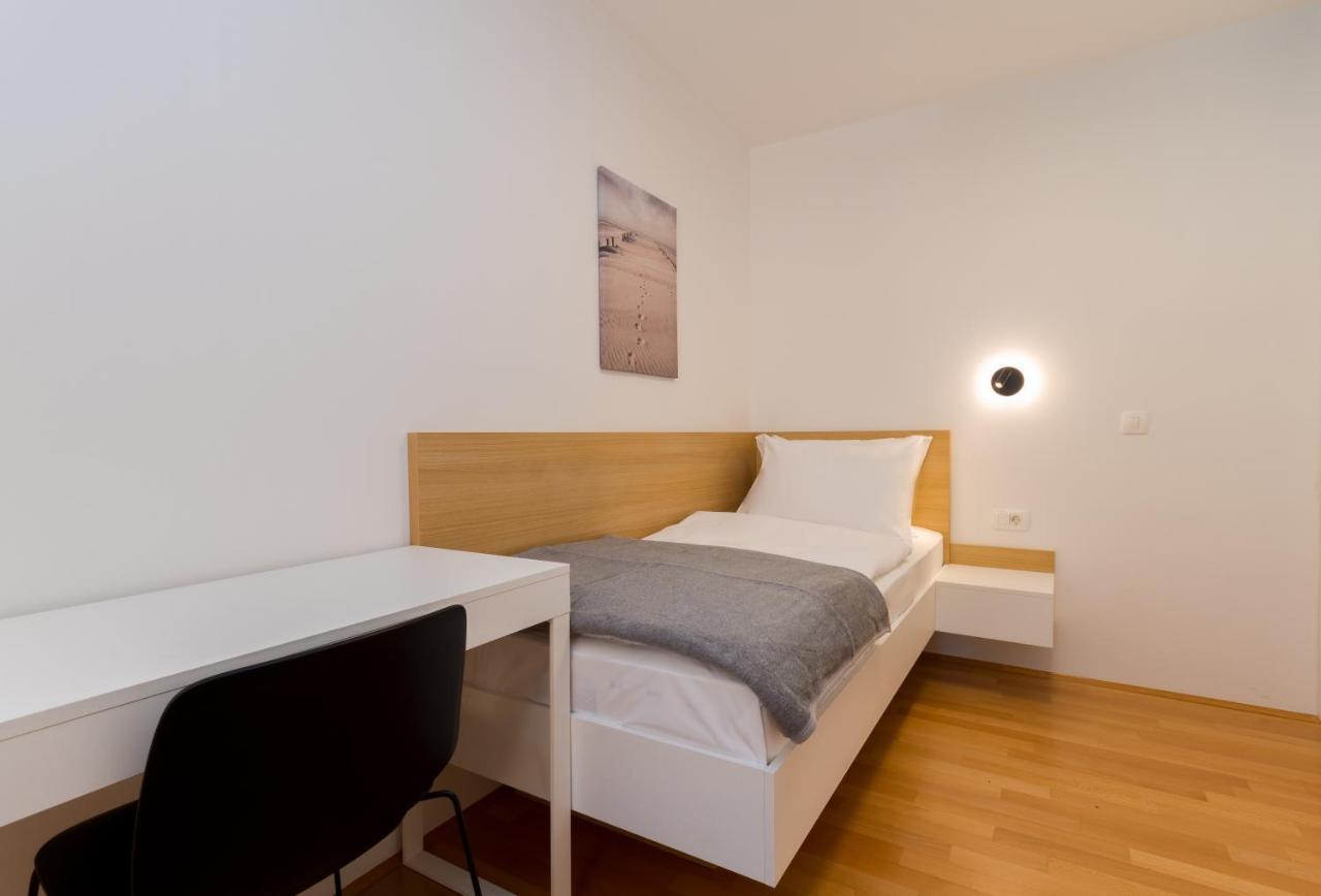 Premium Sea Side Marina Apartment By Locap Group Portorož Buitenkant foto
