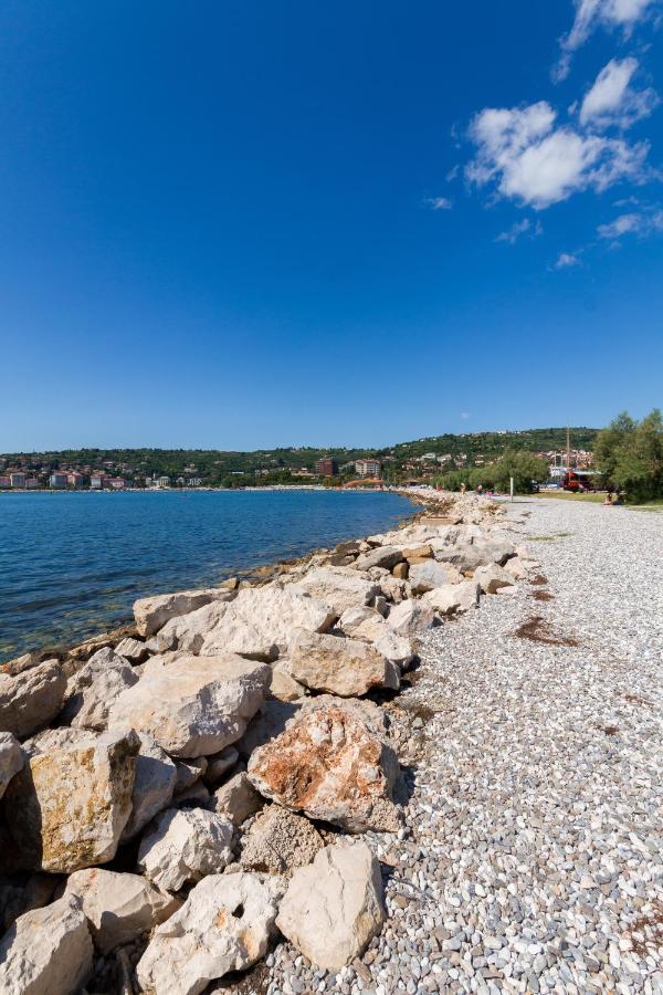 Premium Sea Side Marina Apartment By Locap Group Portorož Buitenkant foto