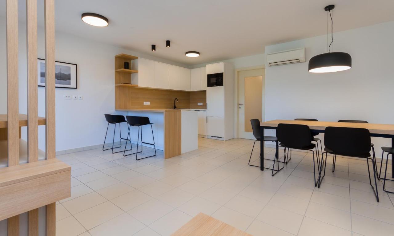 Premium Sea Side Marina Apartment By Locap Group Portorož Buitenkant foto
